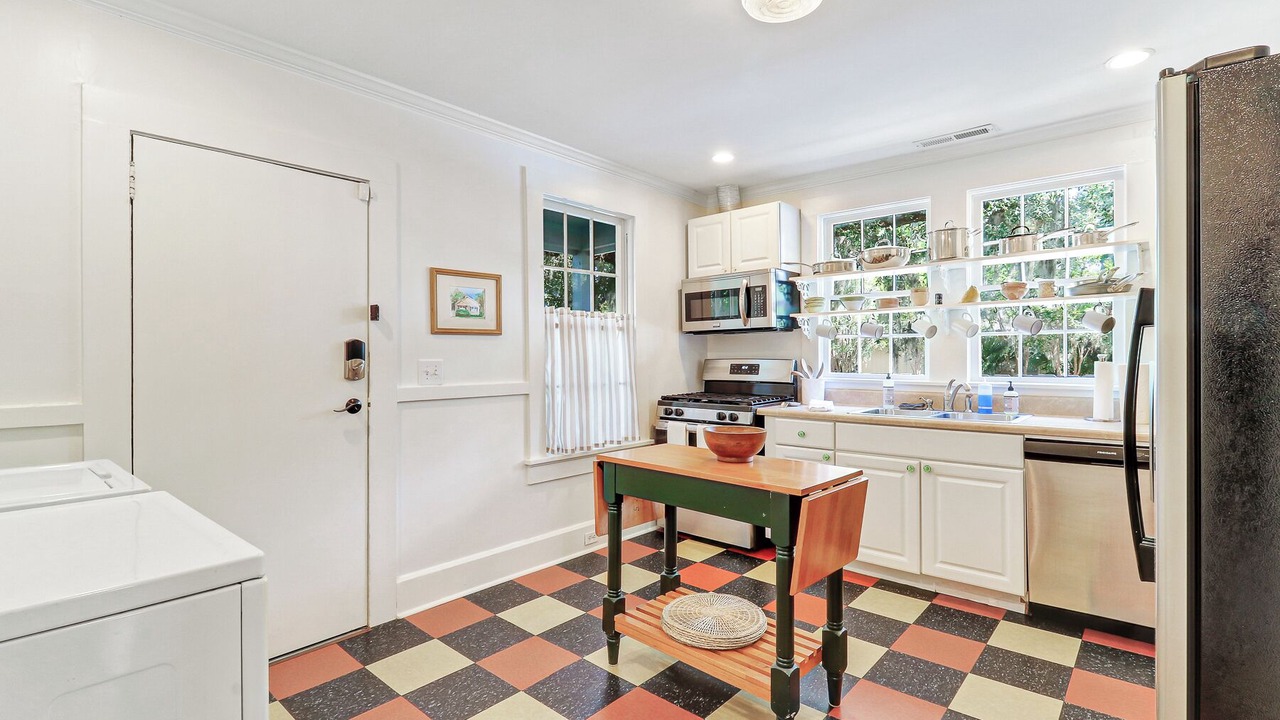 Photo of Kitchen in Historic District