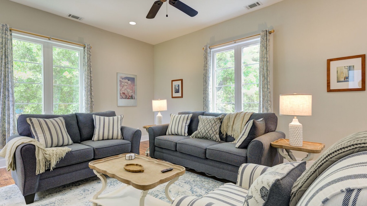 Photo of Livingroom in Rockville
