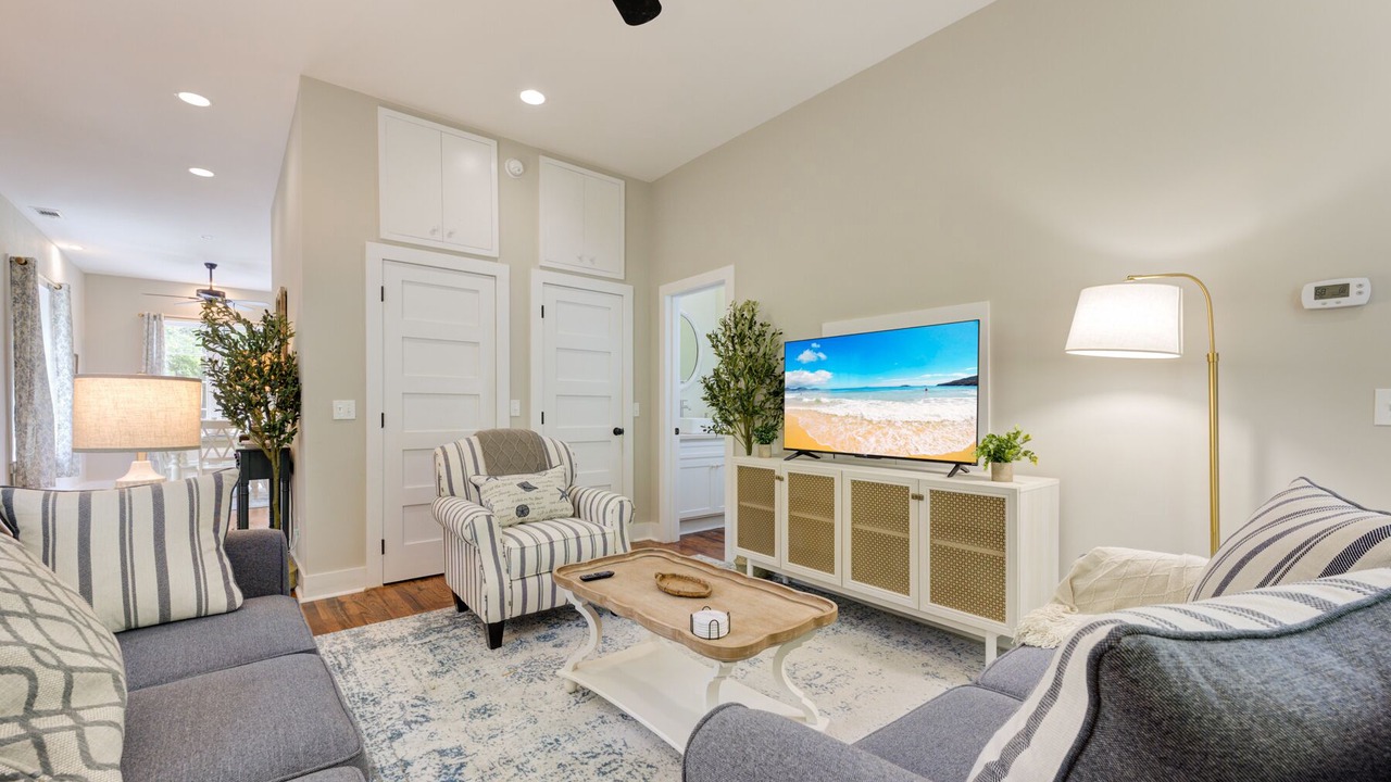 Photo of Livingroom in Rockville