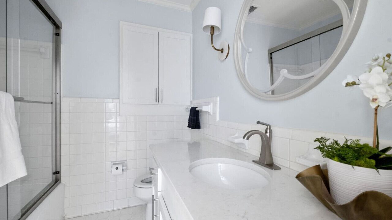 Photo of Bathroom in Old Village