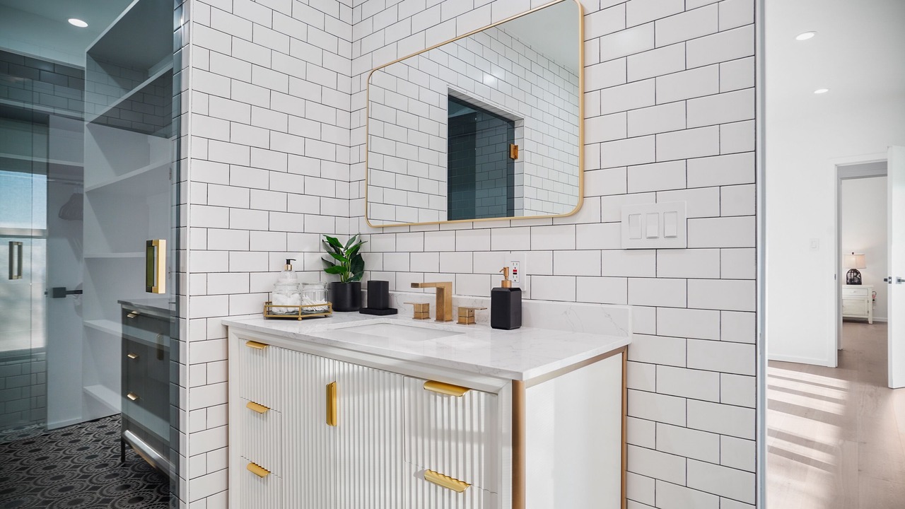 Photo of Bathroom in Hollywood Hills West