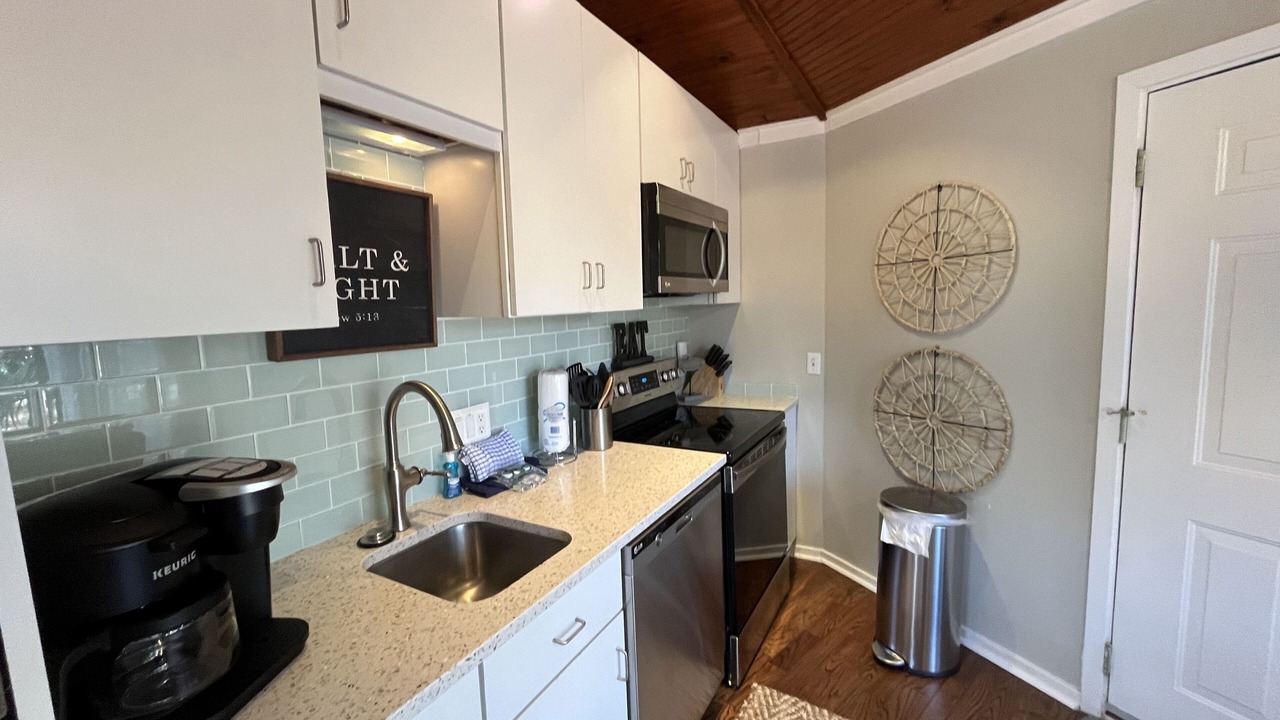 Photo of Kitchen in Night Heron