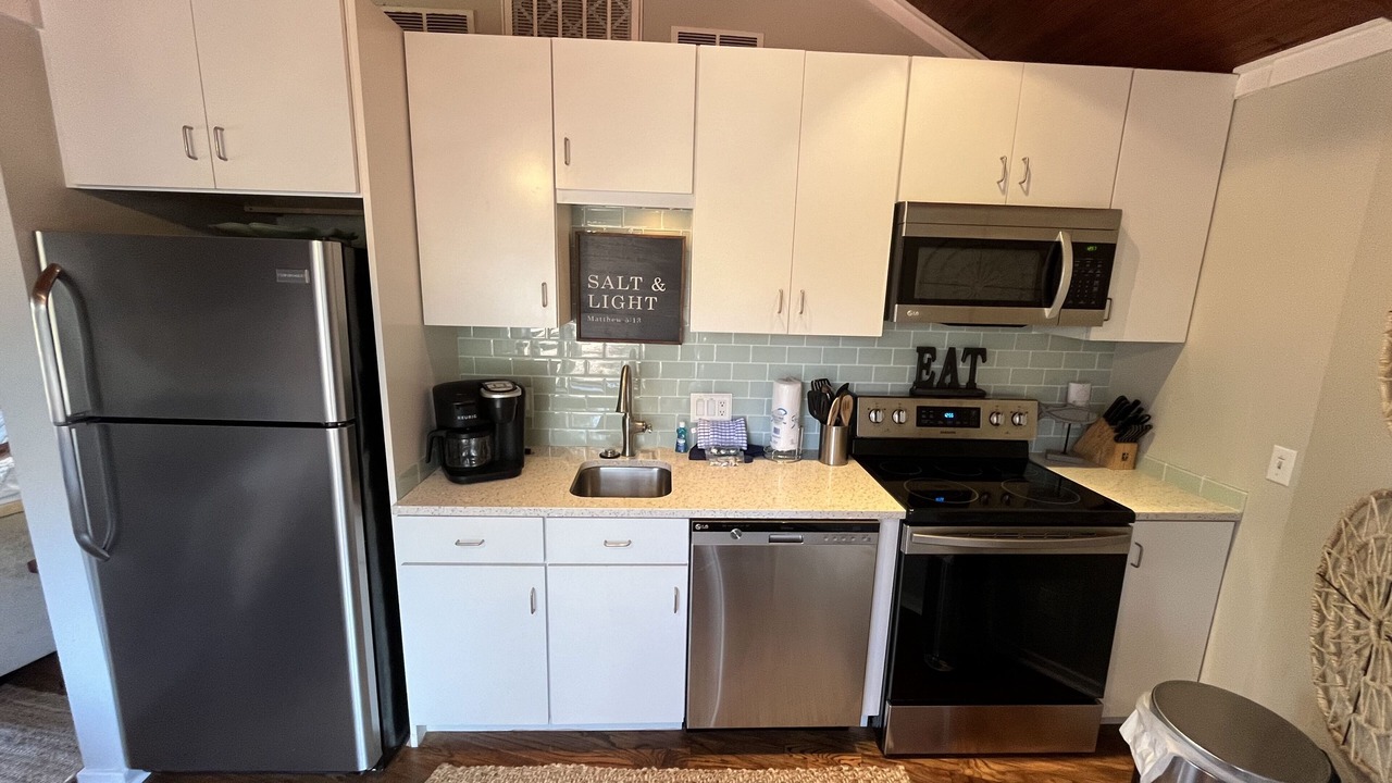 Photo of Kitchen in Night Heron