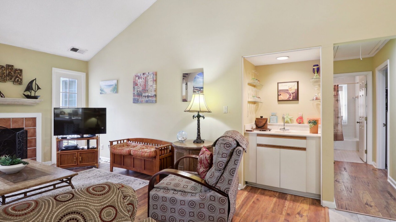 Photo of Livingroom in Shipyard Plantation