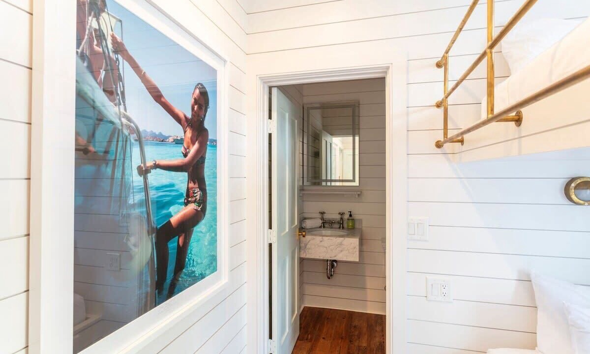 Photo of Bathroom in Cannonborough Elliotborough