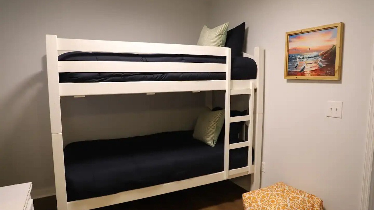 Photo of Bedroom in Riverland Terrace