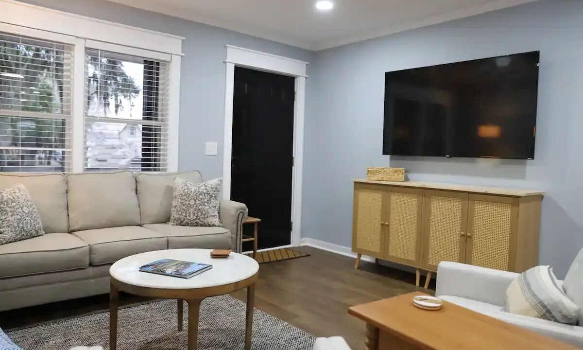 Photo of Livingroom in Riverland Terrace
