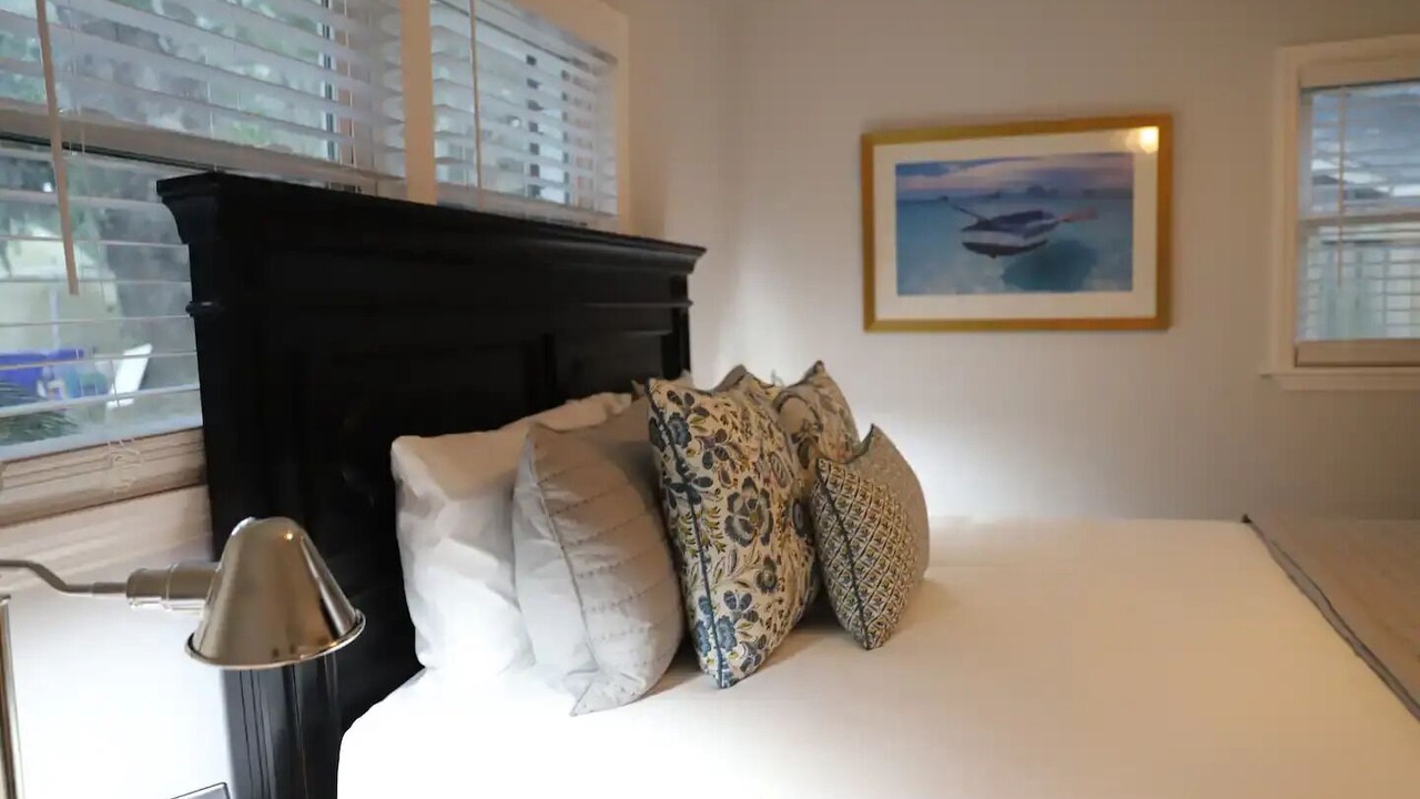 Photo of Bedroom in Riverland Terrace