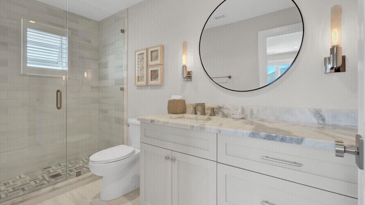 Photo of Bathroom in Beachwood East