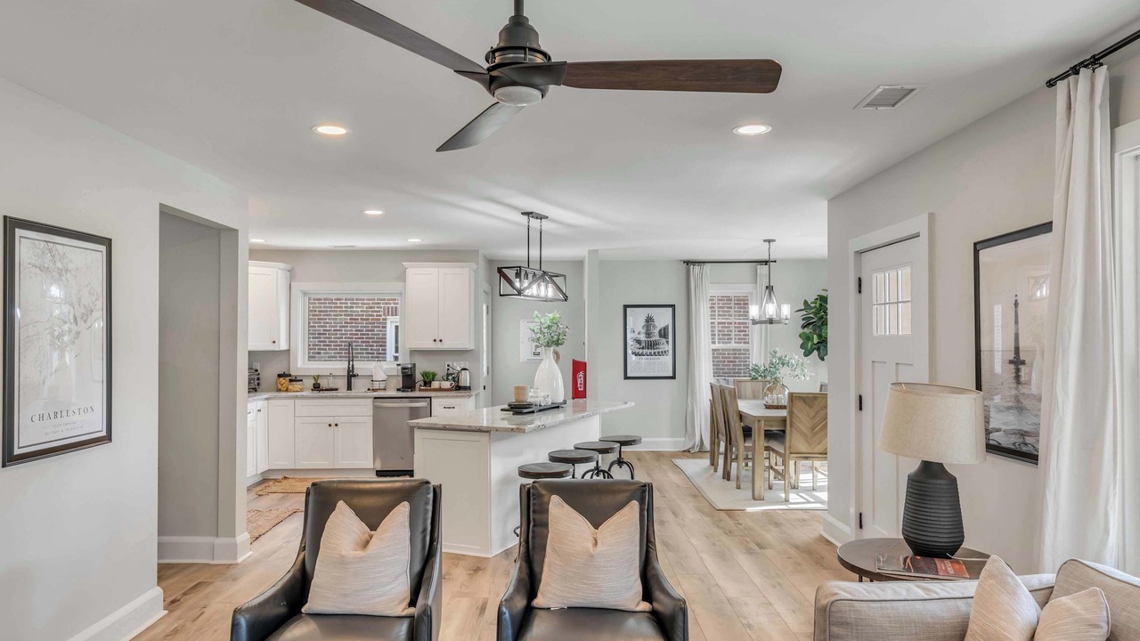 Photo of Livingroom in North Charleston