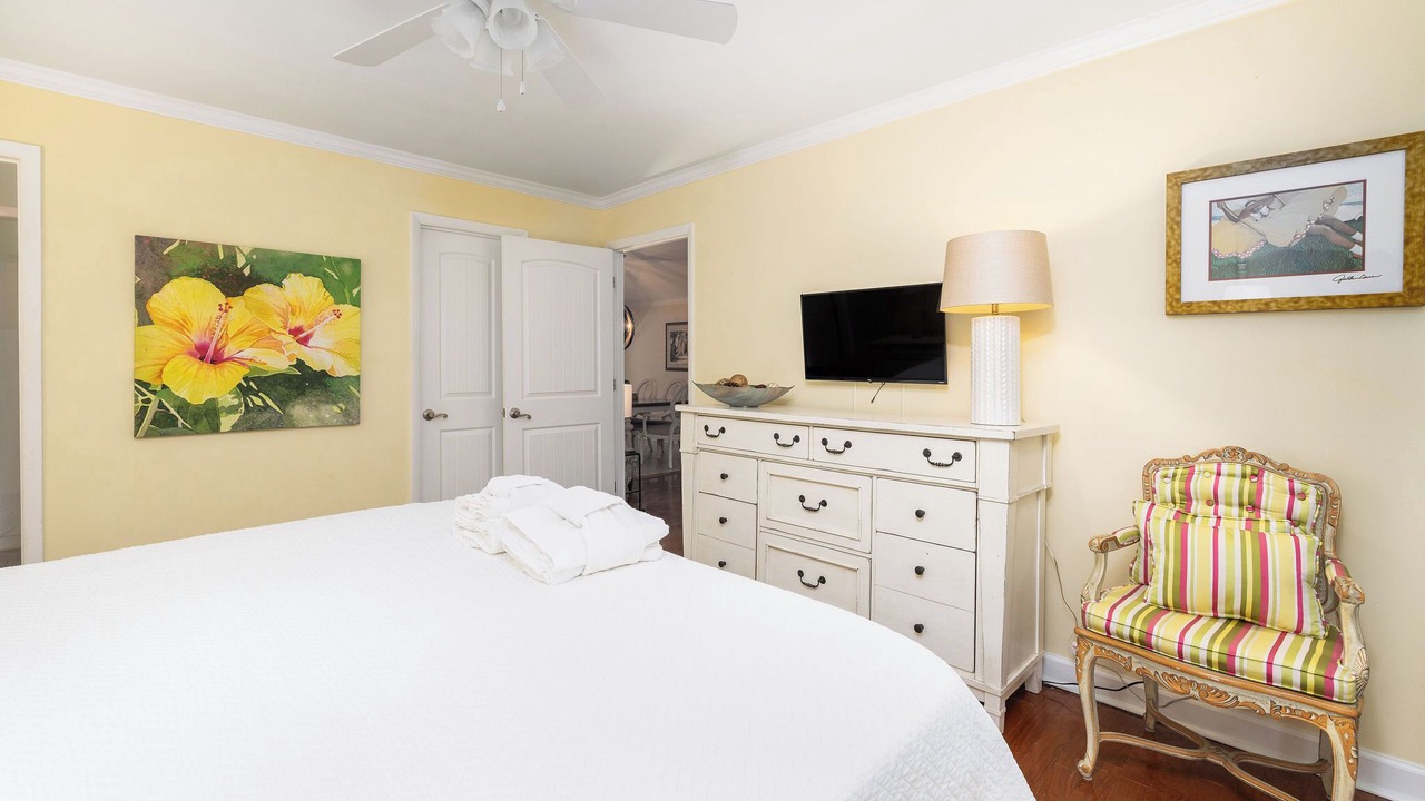 Photo of Bedroom in Twin Oaks