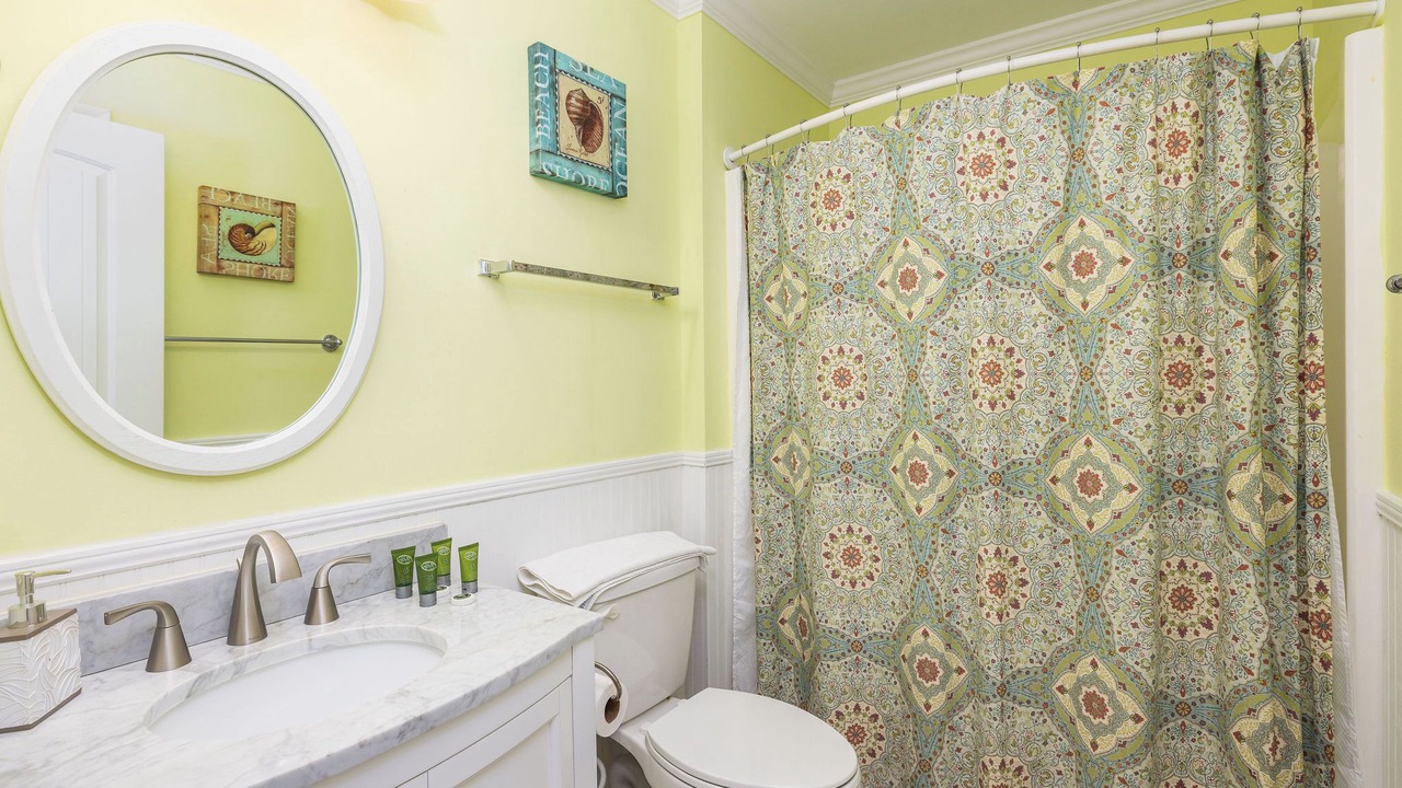 Photo of Bathroom in Twin Oaks
