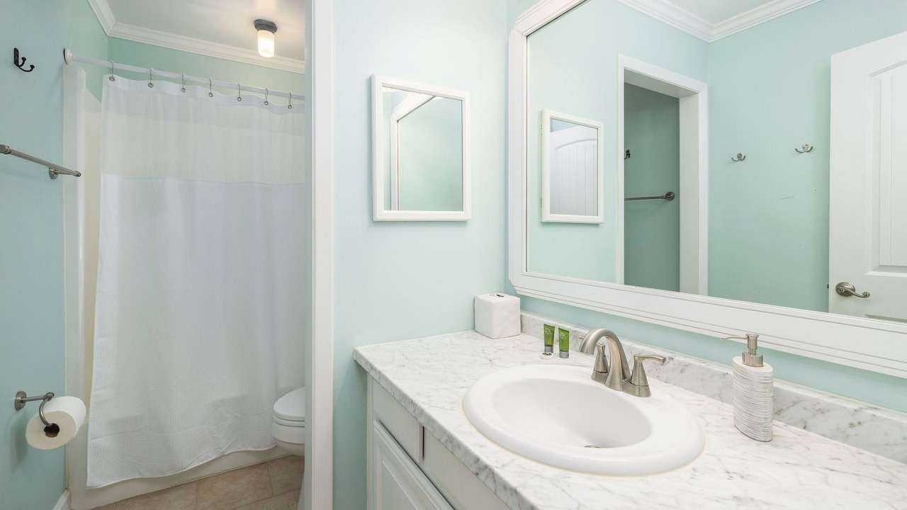 Photo of Bathroom in Twin Oaks