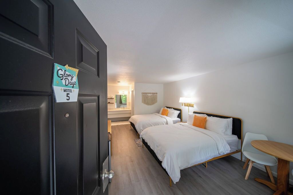 Photo of Bedroom in Eureka Springs Historic District