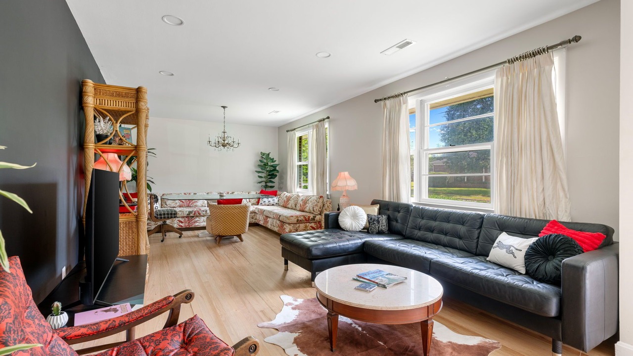Photo of Livingroom in North Charleston