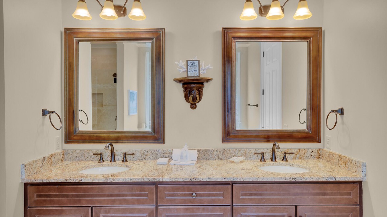 Photo of Bathroom in Palmetto Dunes