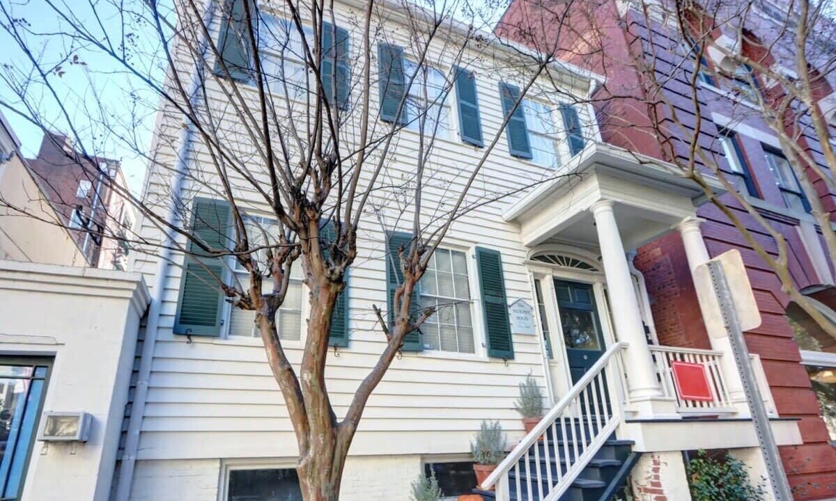Photo of Outdoor in Historic District - North