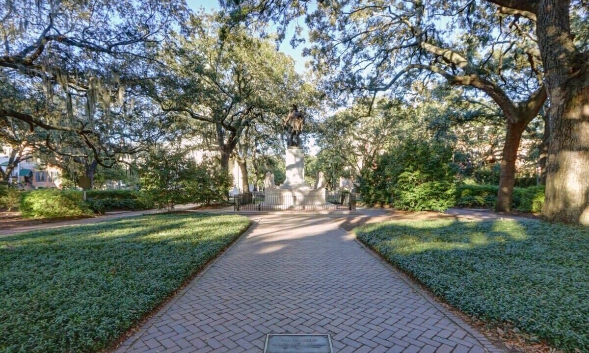 Photo of Others in Historic District - North