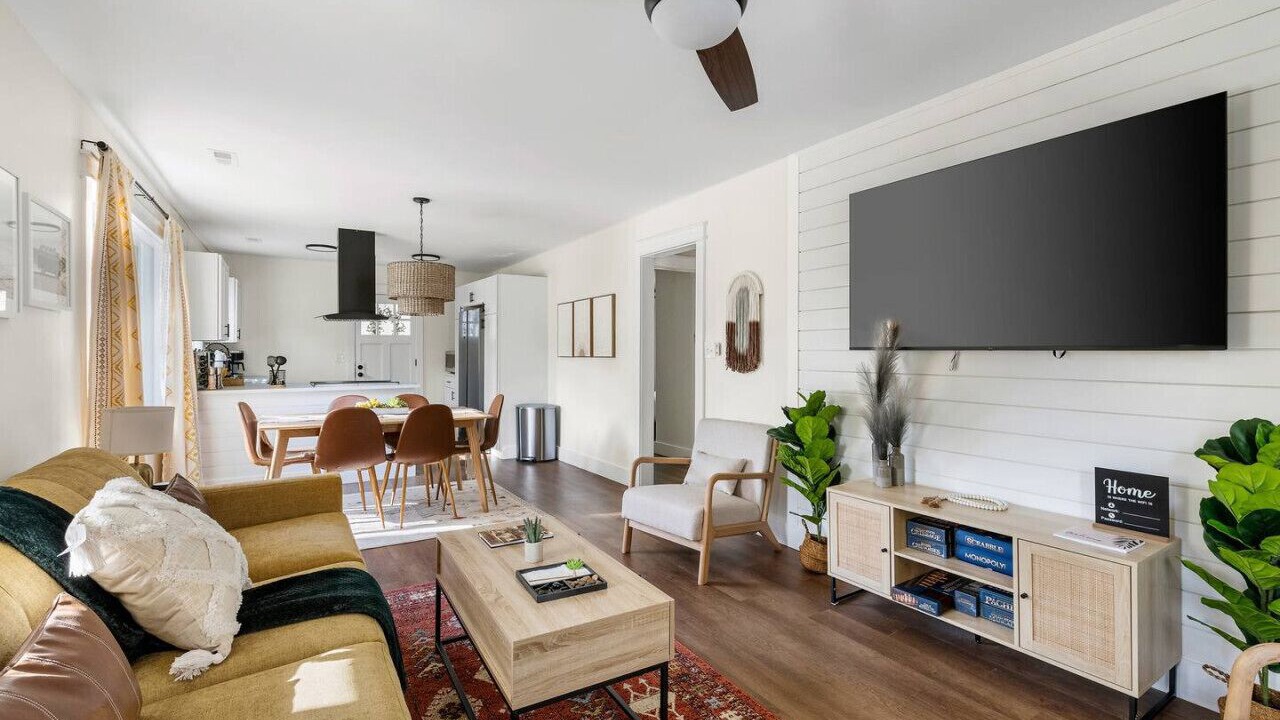Photo of Livingroom in North Charleston