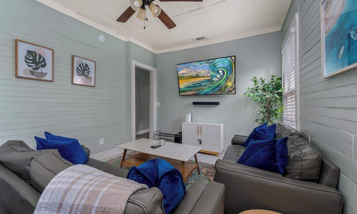 Photo of Livingroom in Historic Downtown Savannah