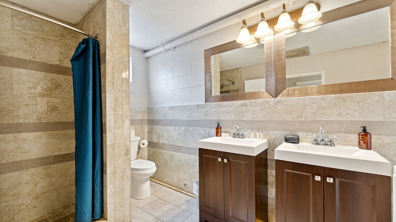 Photo of Bathroom in Savannah Victorian District