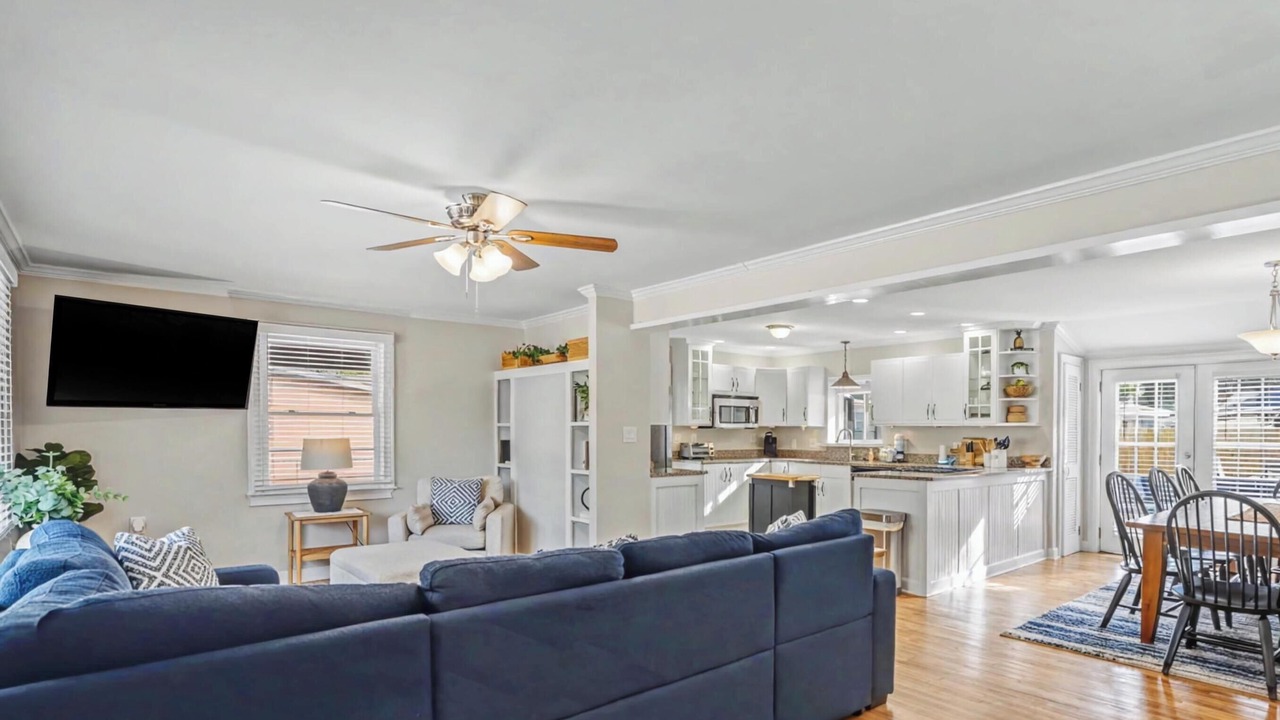 Photo of Livingroom in Mossy Oaks