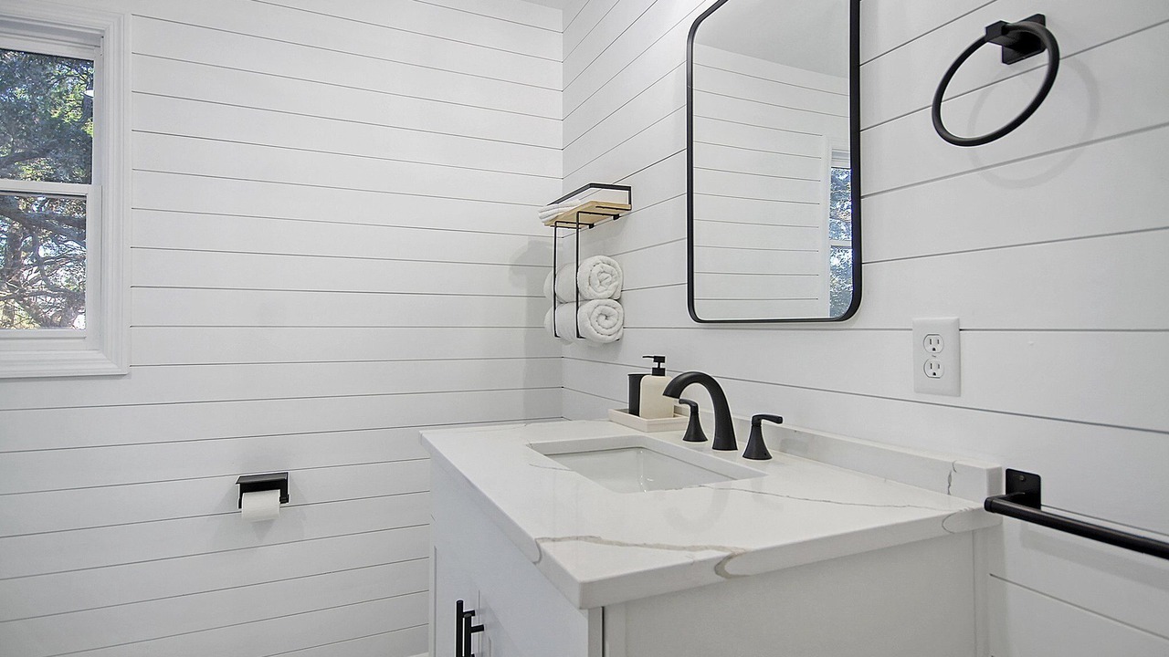 Photo of Bathroom in Ocean Ridge