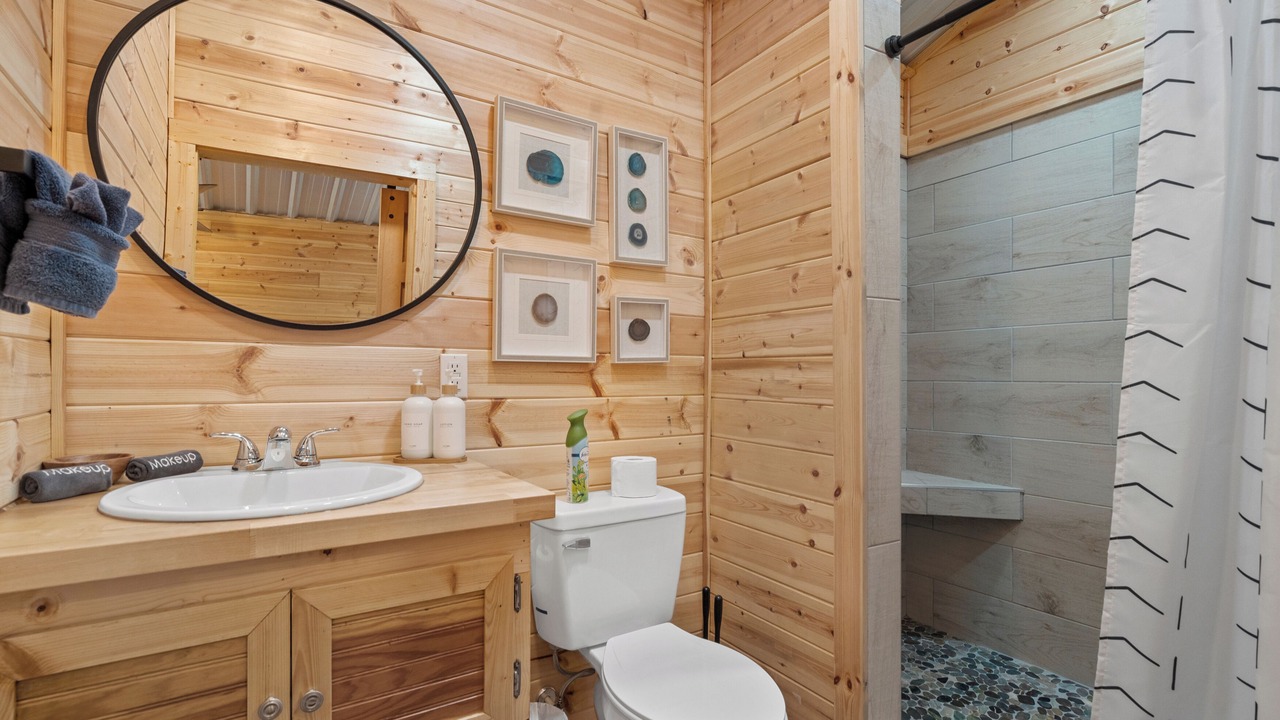 Photo of Bathroom in Rockwell