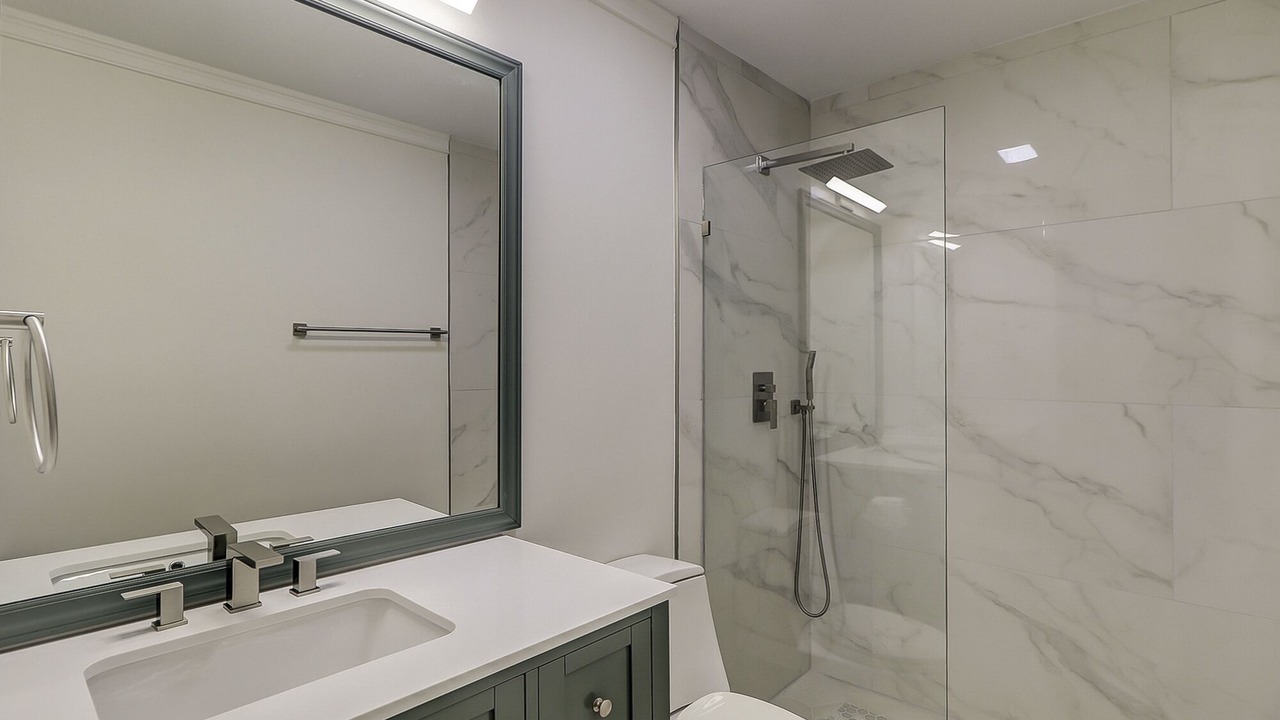 Photo of Bathroom in Harbour Town