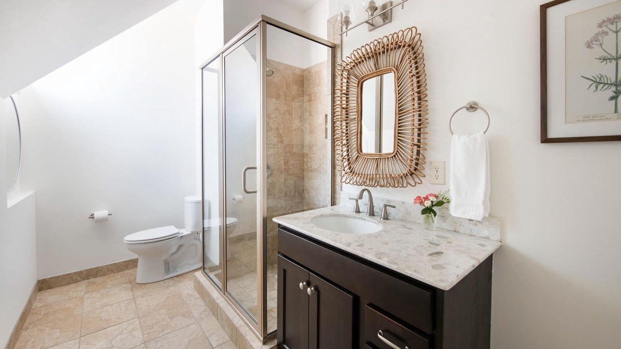 Photo of Bathroom in Cannonborough Elliotborough