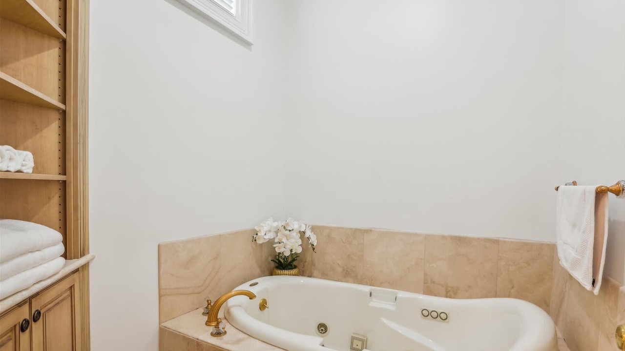 Photo of Bathroom in Historic District - North