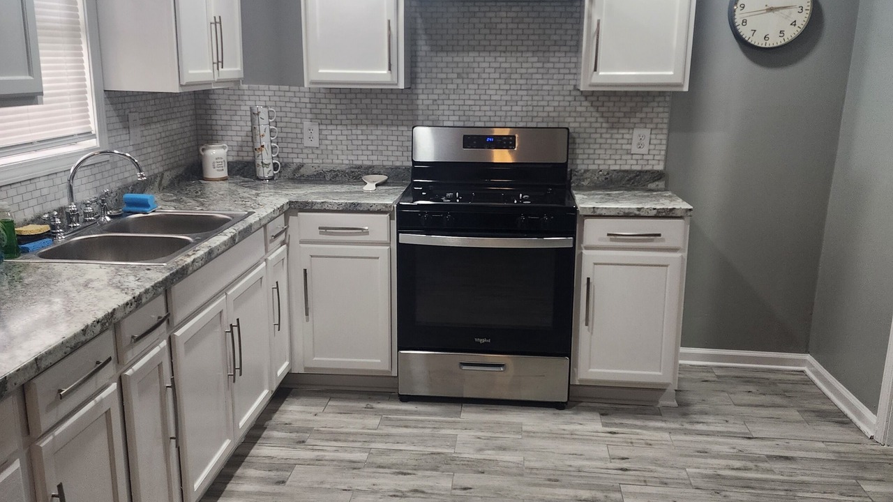 Photo of Kitchen in Hollandale