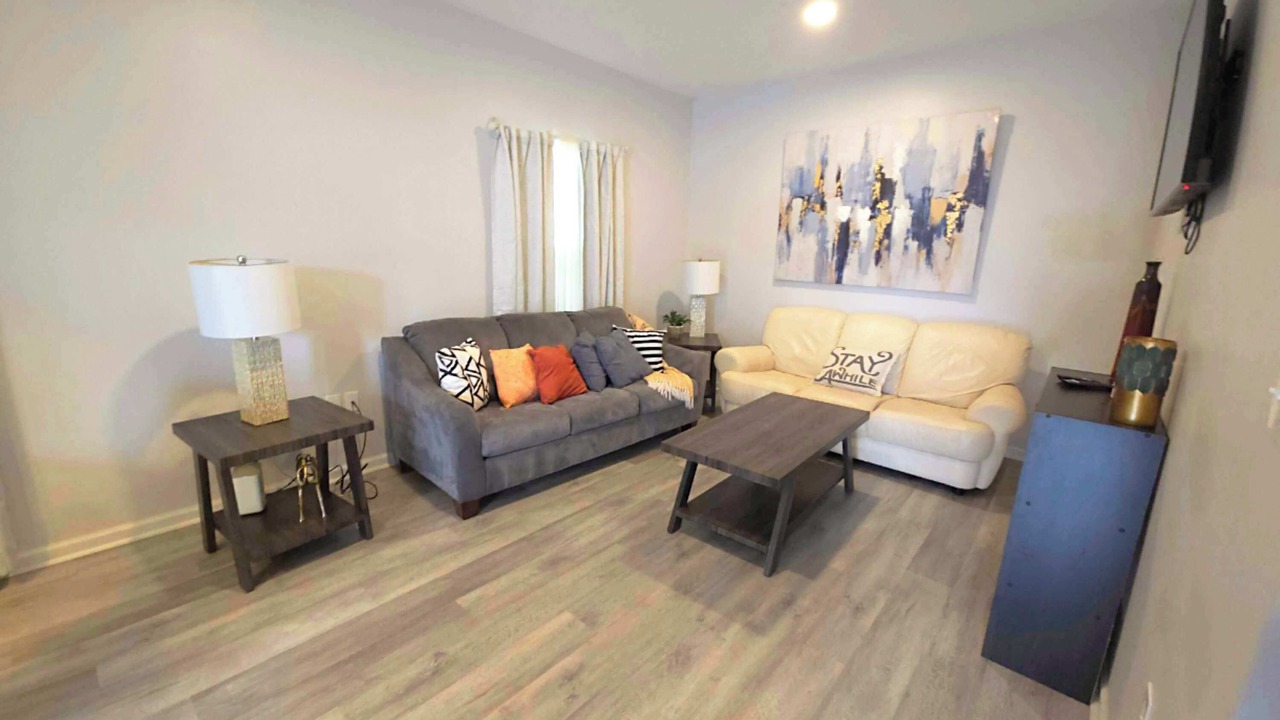 Photo of Livingroom in Hanahan
