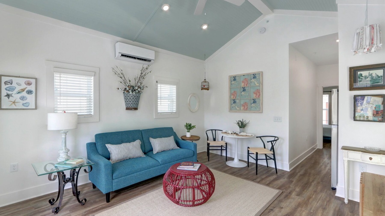 Photo of Livingroom in Thunderbolt