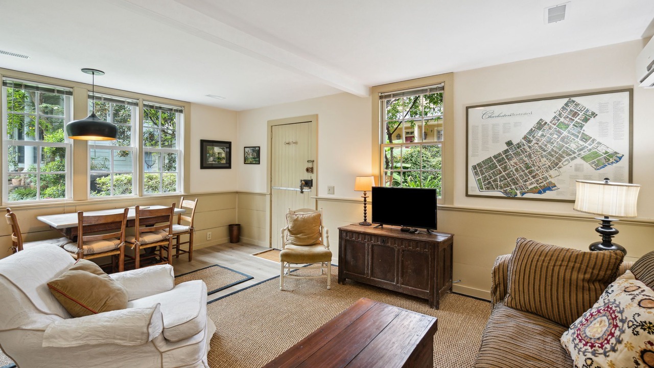 Photo of Livingroom in Ansonborough