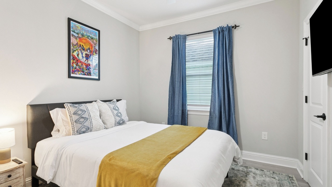 Photo of Bedroom in Mid-City