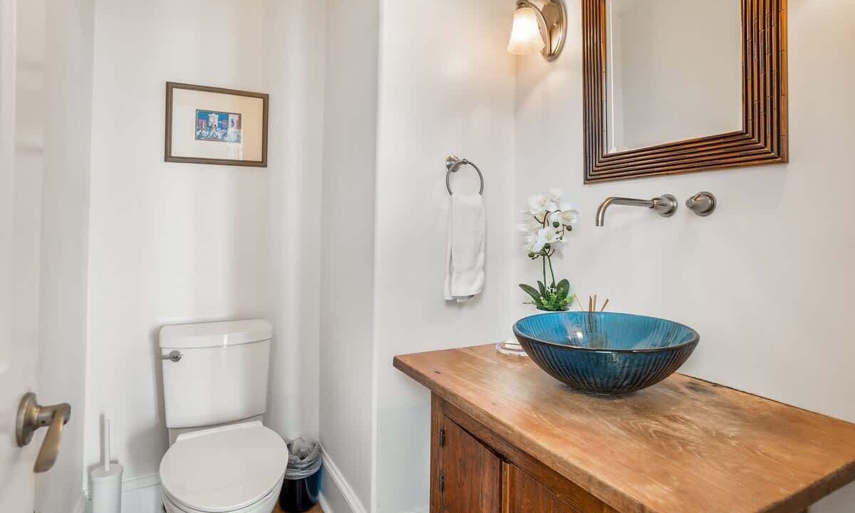 Photo of Bathroom in Saint Helena Island
