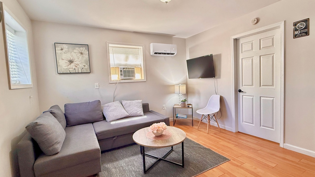 Photo of Livingroom in North Charleston