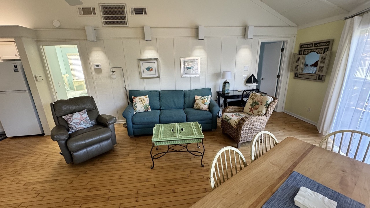 Photo of Livingroom in Night Heron