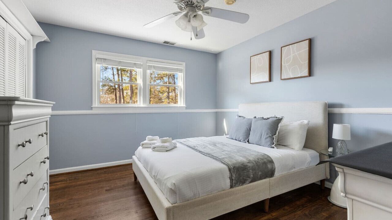 Photo of Bedroom in Seven Oaks