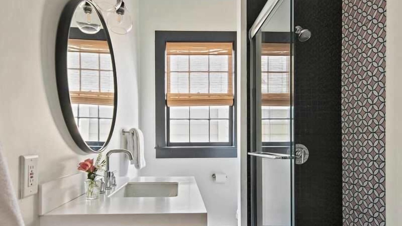 Photo of Bathroom in Cannonborough Elliotborough
