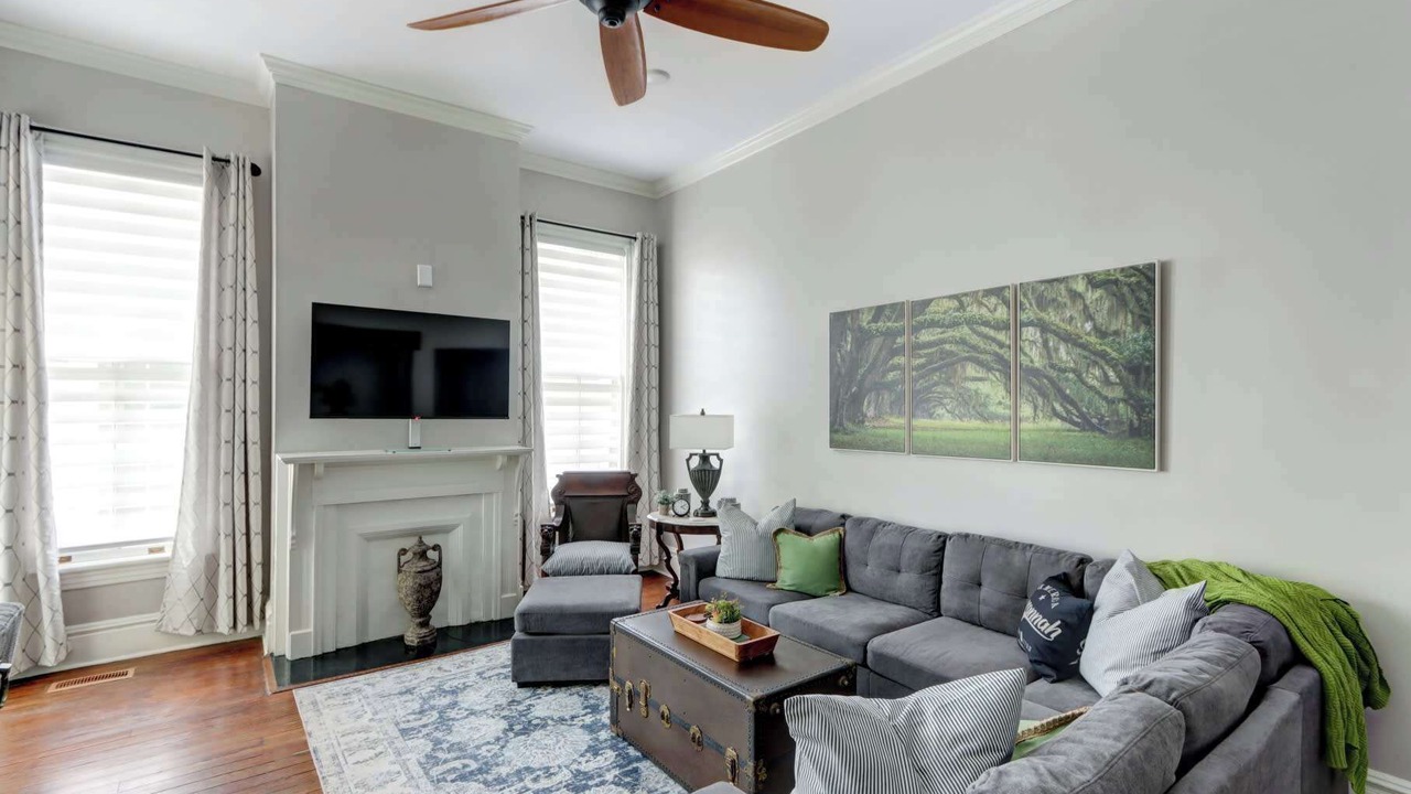 Photo of Livingroom in Historic Downtown Savannah