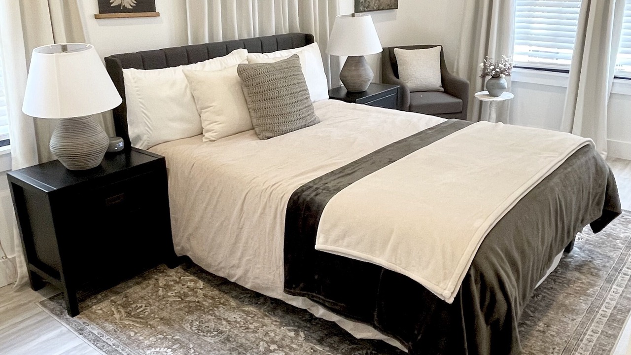 Photo of Bedroom in Northwest Quadrant