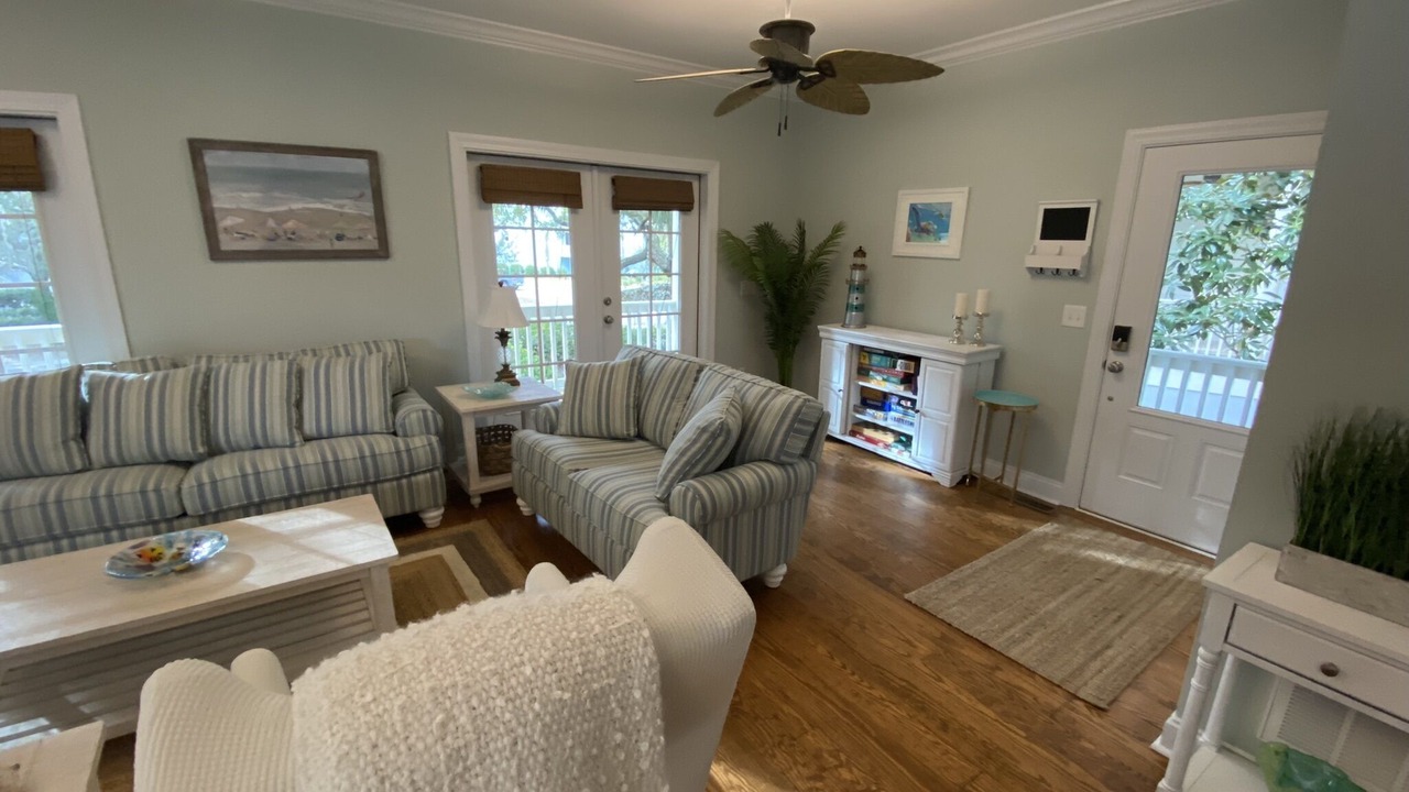 Photo of Livingroom in Seabrook Island