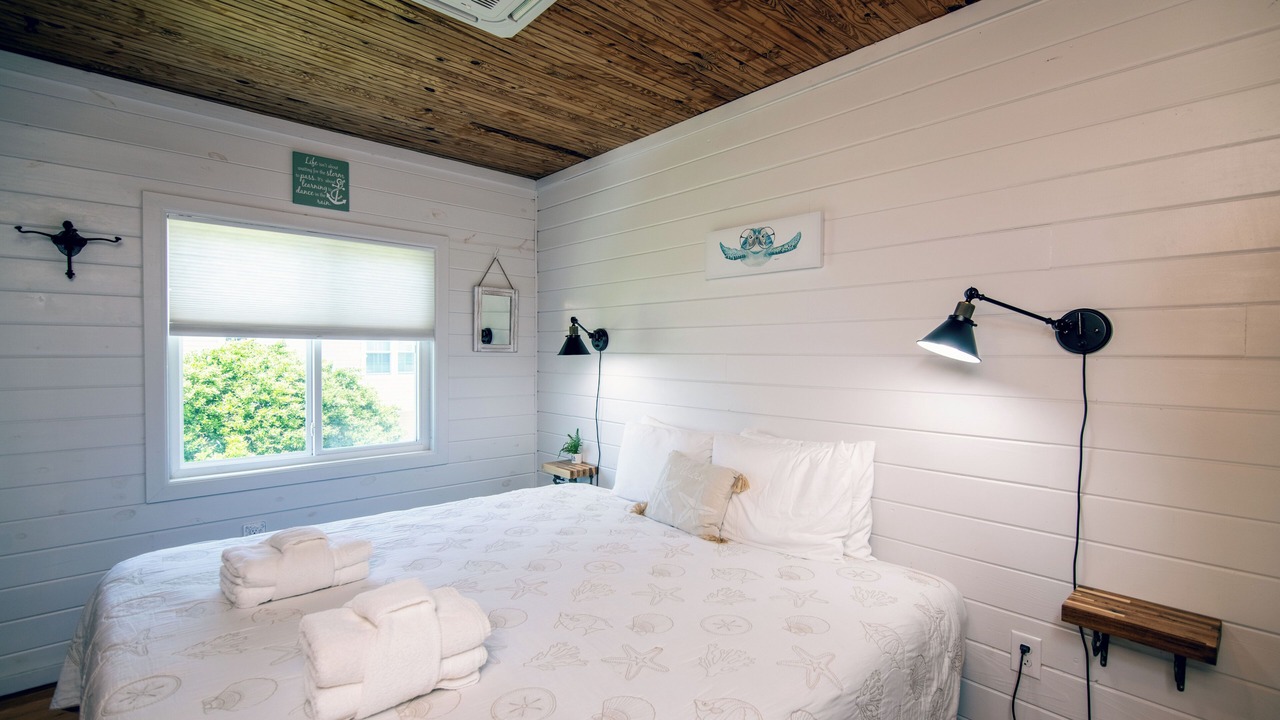 Photo of Bedroom in Edisto Island