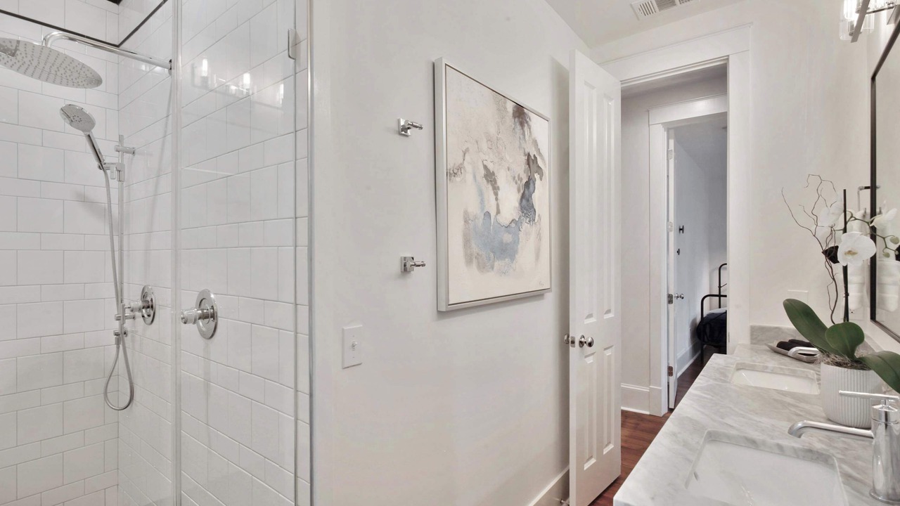 Photo of Bathroom in Savannah Victorian District