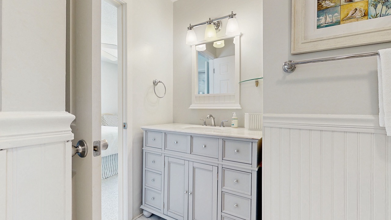 Photo of Bathroom in Ocean Ridge