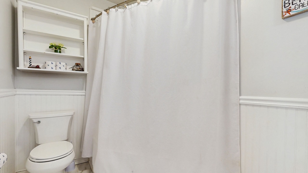 Photo of Bathroom in Ocean Ridge