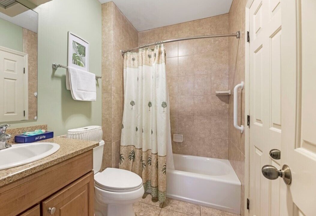 Photo of Bathroom in Shipyard Plantation