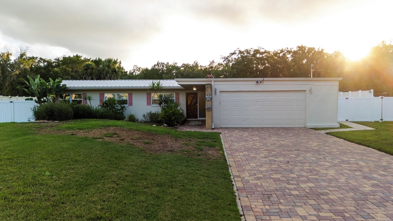 Photo of Outdoor in Crystal Shores